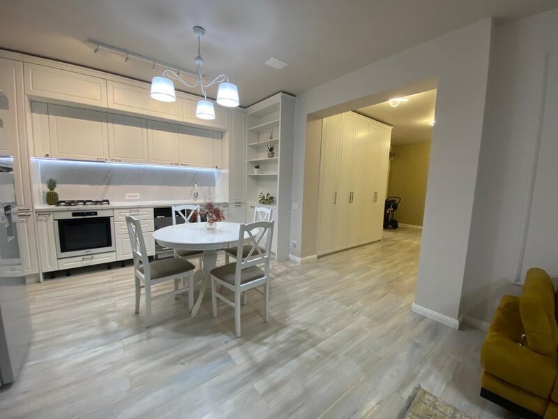 2023 Core Timpuri Noi, 3 Camere 85mp, 2 Bai, Centrala, Parcare, Anaf