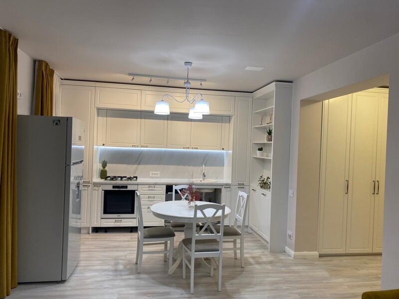 2023 Core Timpuri Noi, 3 Camere 85mp, 2 Bai, Centrala, Parcare, Anaf